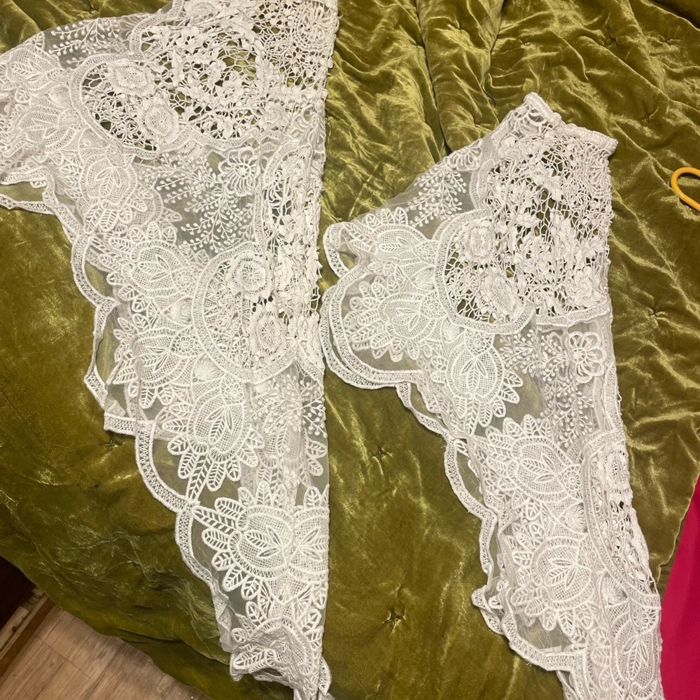 Rue De Seine Adara sleeves